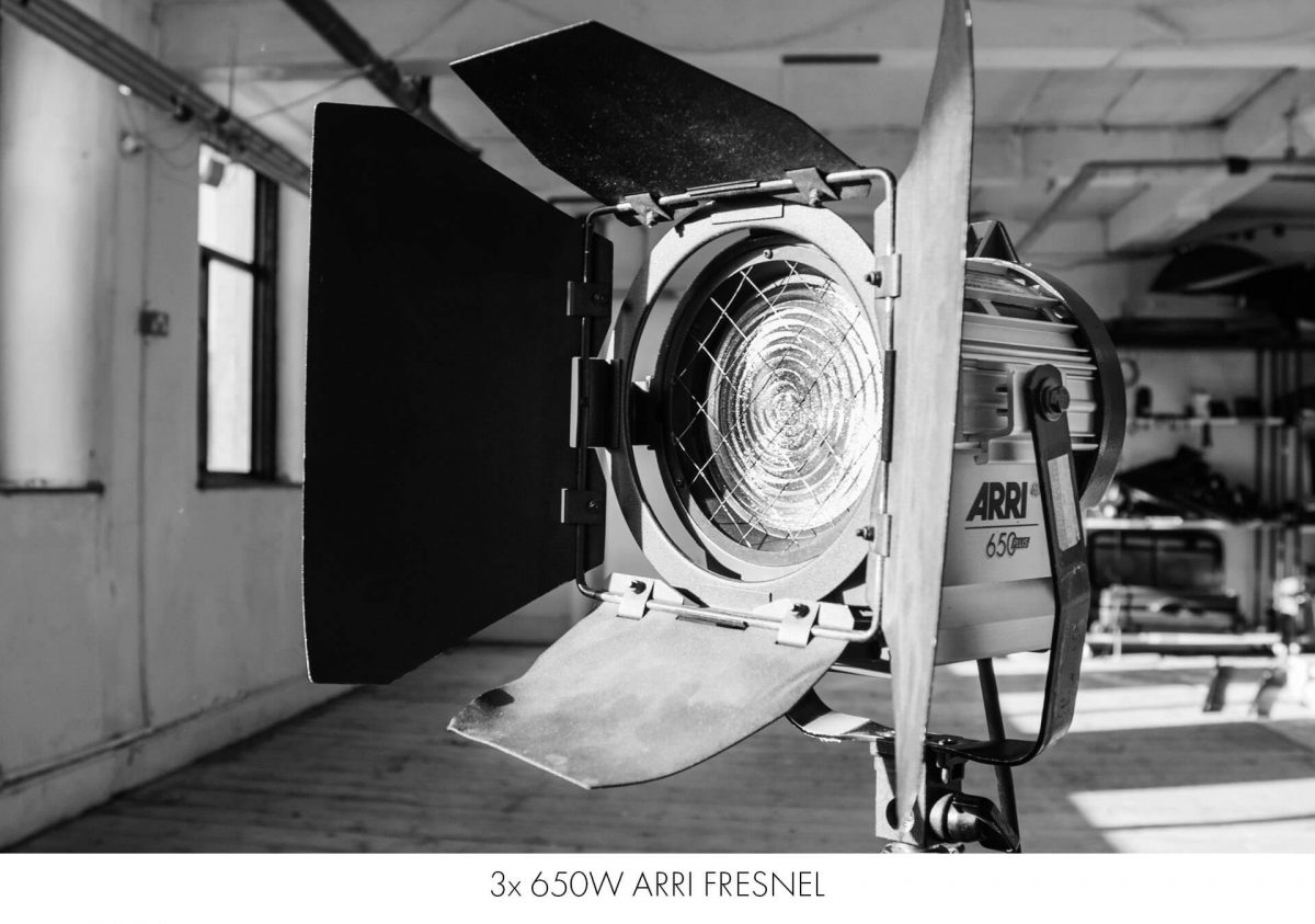 arri continuous light include in nq photography studio hire costs